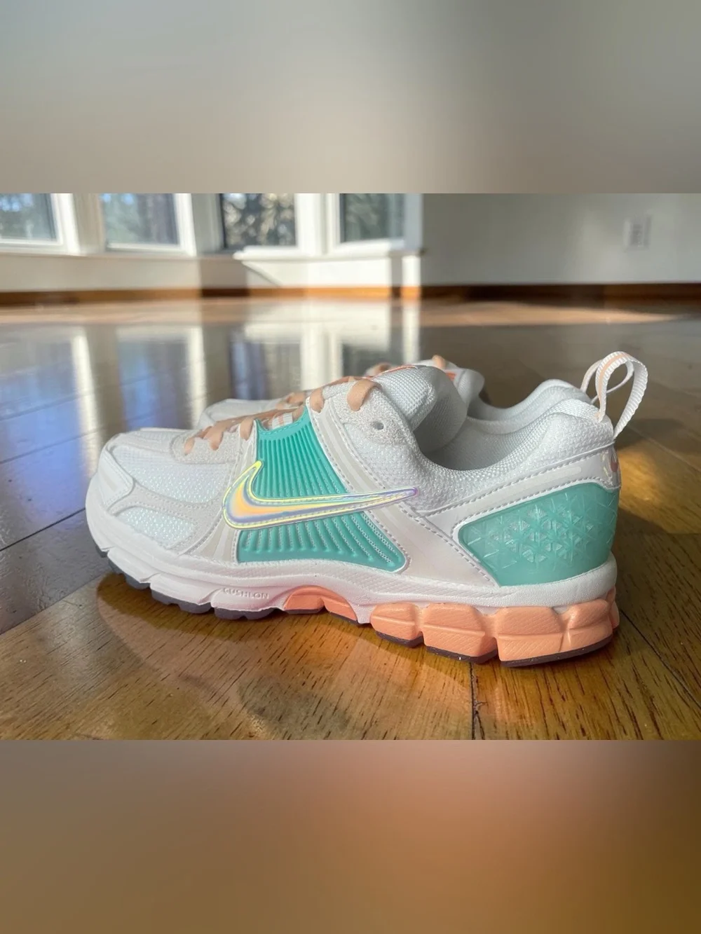Nike Vomero 5 Big Kids Size 4.5 Y/ 6 Women Sail/Orange/Turquoise/Marrakesh NEW